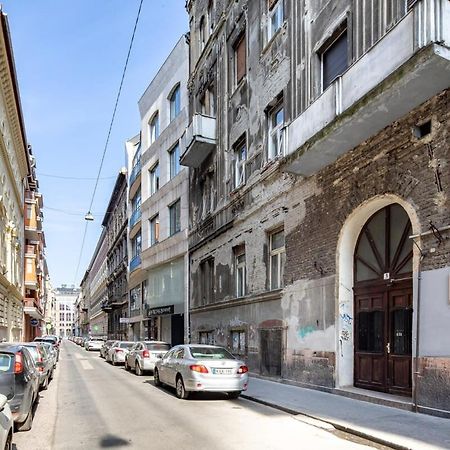 Central - New - Quiet Sleep Apartment Budapest Ngoại thất bức ảnh