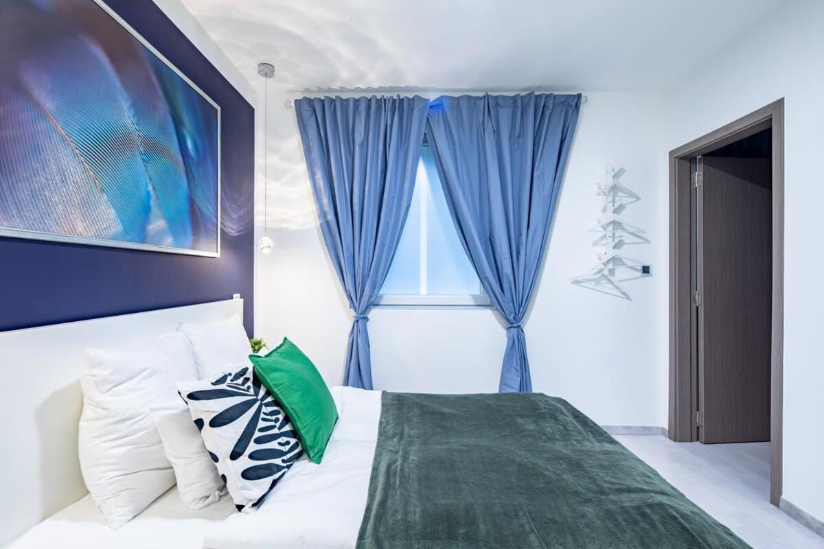 Central - New - Quiet Sleep Apartment Budapest Ngoại thất bức ảnh